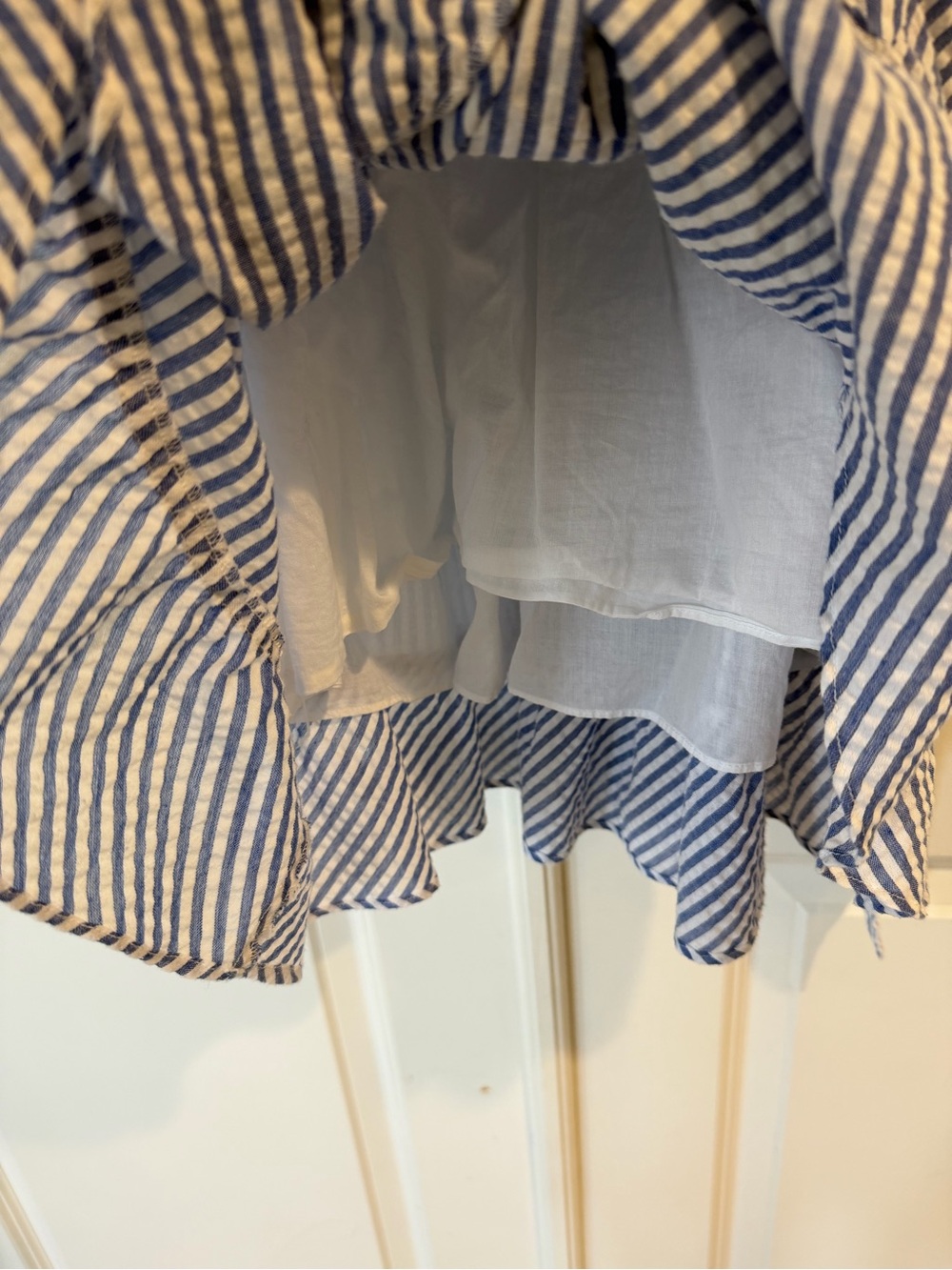 Vineyard Vines Seersucker Blue & White Striped Wrap Dress - Picture 3 of 3